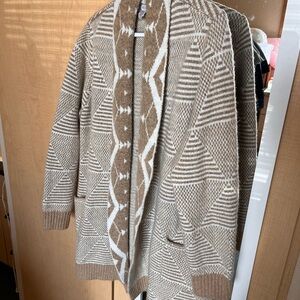 KEREN hart Brown and White Geometric Sweater
